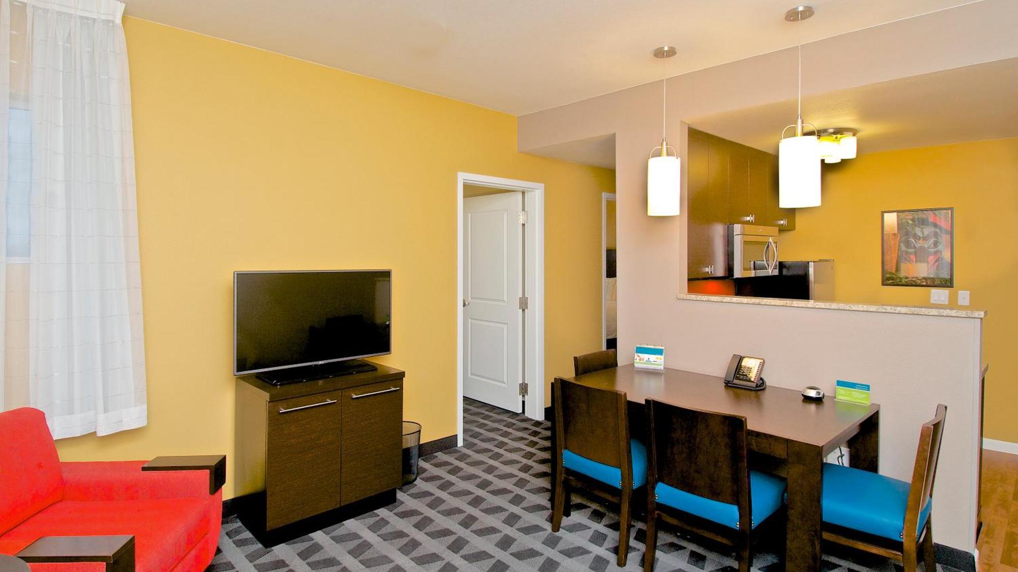 Two-Bedroom Suite